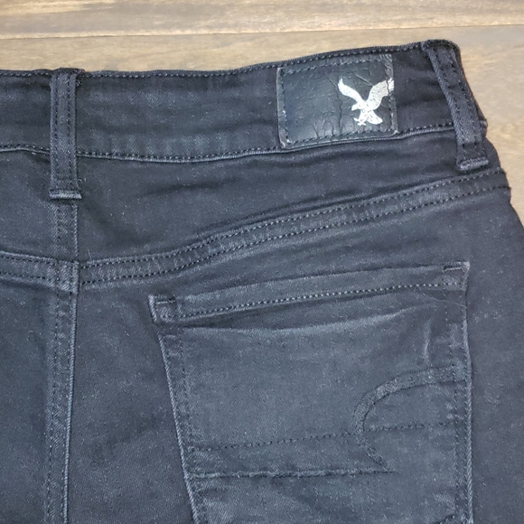 Distressed AE Shorts - Picture 3 of 4